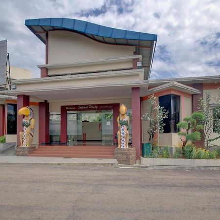 Oyo 89997 Hotel Bumi Kedaton Waterpark Μπαντάρ Λαμπούνγκ Εξωτερικό φωτογραφία