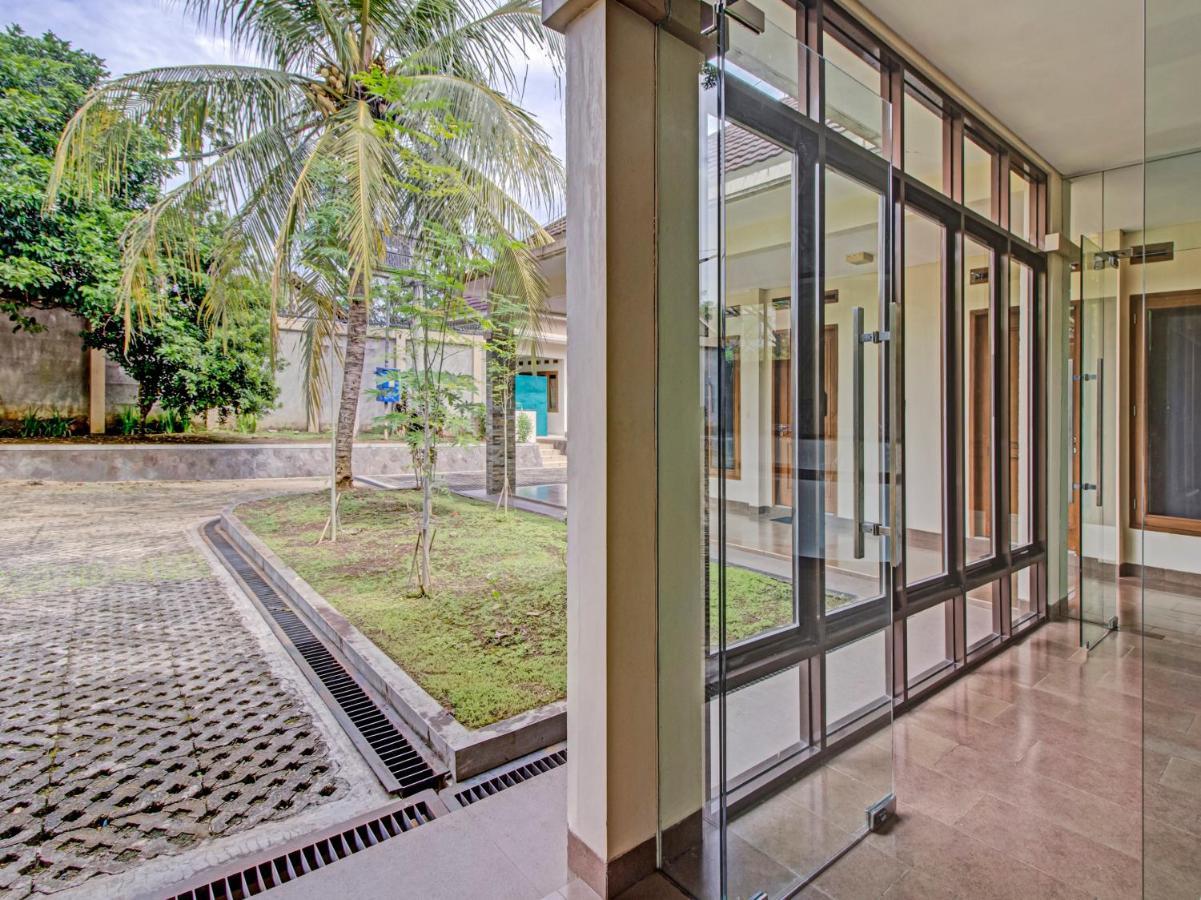 Oyo 89997 Hotel Bumi Kedaton Waterpark Μπαντάρ Λαμπούνγκ Εξωτερικό φωτογραφία