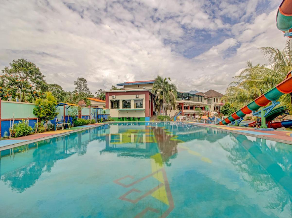 Oyo 89997 Hotel Bumi Kedaton Waterpark Μπαντάρ Λαμπούνγκ Εξωτερικό φωτογραφία